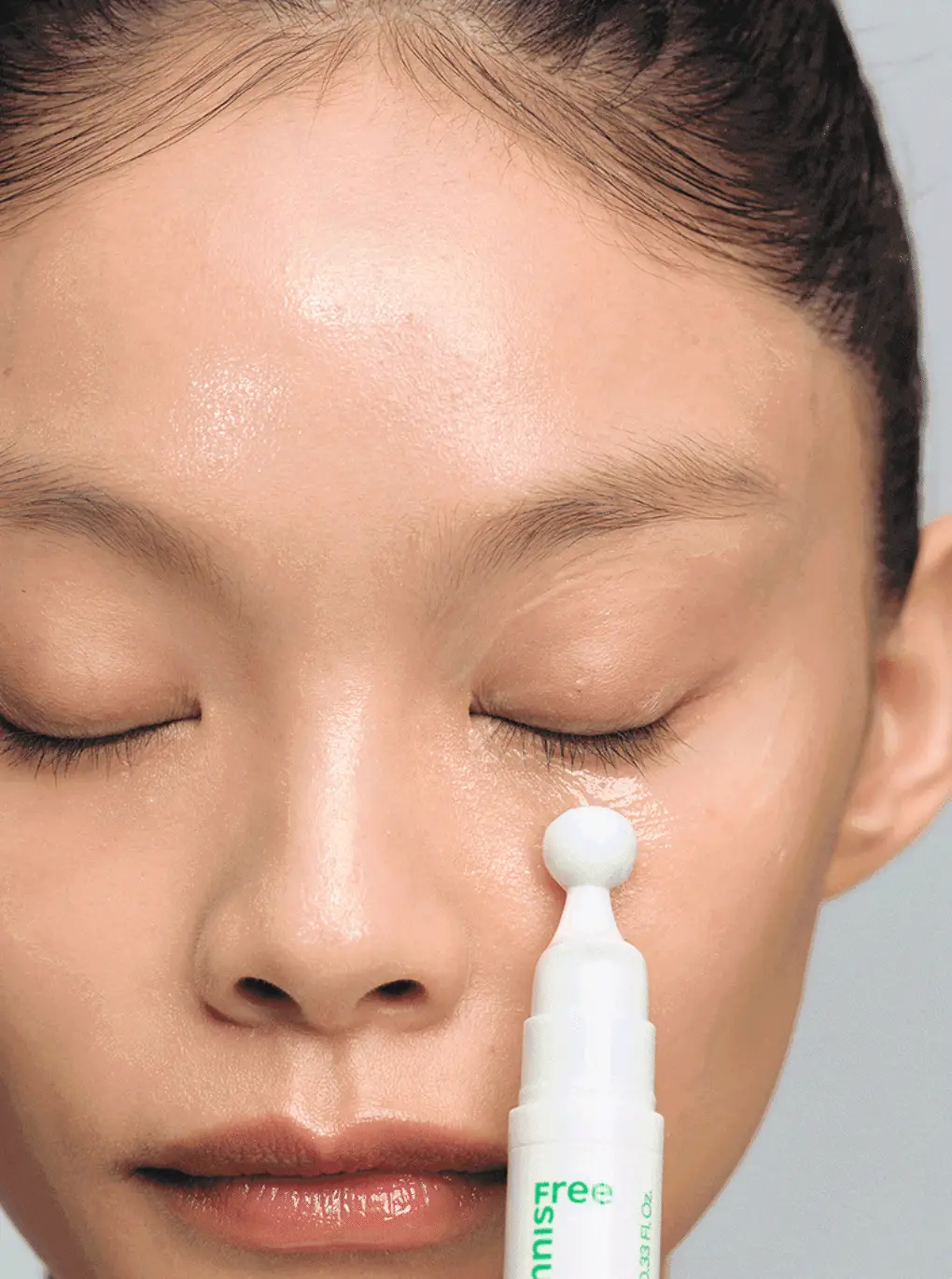 [눈가생기] 이니스프리 그린티 히알루론산 글로우 아이&페이스볼 10ml 상세페이지 6
